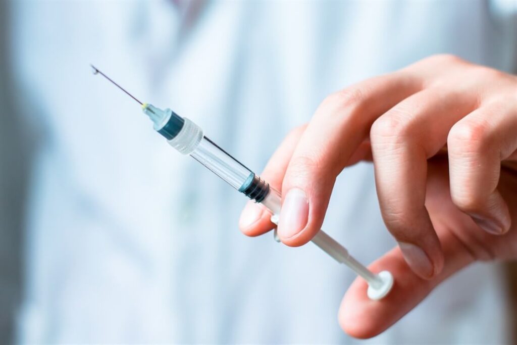 عيادات التجميل غير المرخصة