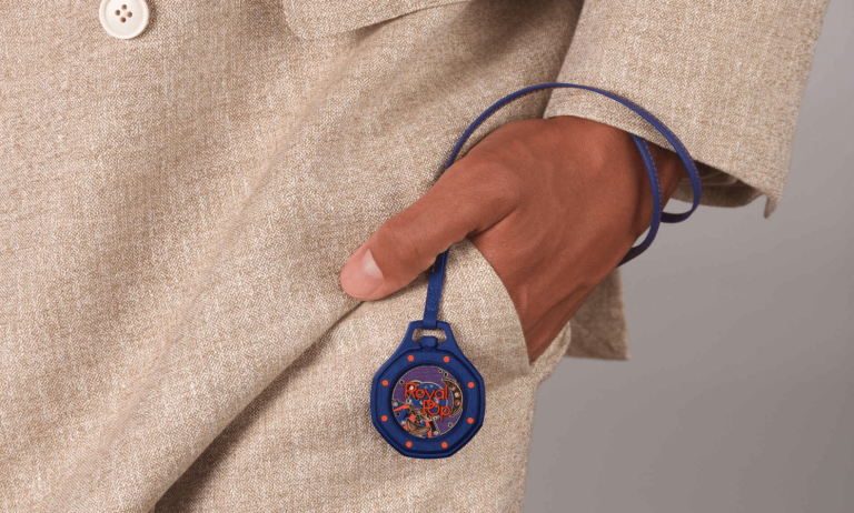 كيف أصبحت AP x Swatch Royal Pop أكثر ساعات 2026 انتشاراً على الإنترنت؟