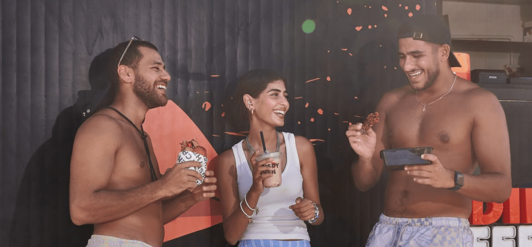 تجربة الـFood Trucks في الساحل الشمالي.. أين تجد أفضل عربات الطعام؟ تجربة الـFood Trucks في الساحل الشمالي.. أين تجد أفضل عربات الطعام؟