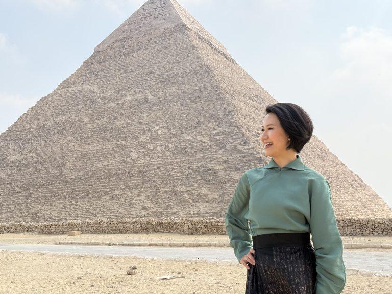 المذيعة الصينية ليو شين في مصر